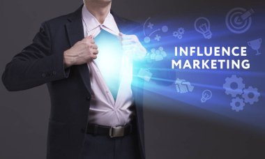 Ekonomi, teknoloji, Internet ve ağ kavramı. Genç busine