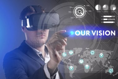 Ekonomi, teknoloji, Internet ve ağ kavramı. Genç busine