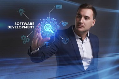 Ekonomi, teknoloji, Internet ve ağ kavramı. Genç busine