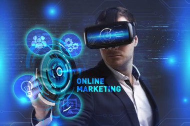 Ekonomi, teknoloji, Internet ve ağ kavramı. Genç busine