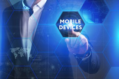 Ekonomi, teknoloji, Internet ve ağ kavramı. Genç busine