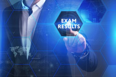 Ekonomi, teknoloji, Internet ve ağ kavramı. Genç busine