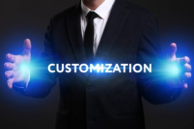 Ekonomi, teknoloji, Internet ve ağ kavramı. Genç busine