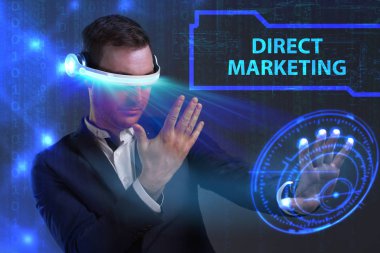 Ekonomi, teknoloji, Internet ve ağ kavramı. Genç busine