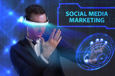 Ekonomi, teknoloji, Internet ve ağ kavramı. Genç busine