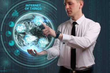 Ekonomi, teknoloji, Internet ve ağ kavramı. Genç busine