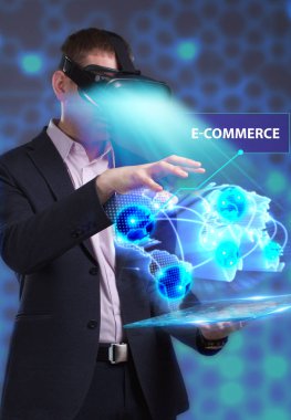 Ekonomi, teknoloji, Internet ve ağ kavramı. Genç busine