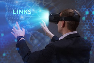 Ekonomi, teknoloji, Internet ve ağ kavramı. Genç busine