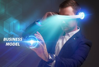 Ekonomi, teknoloji, Internet ve ağ kavramı. Genç busine