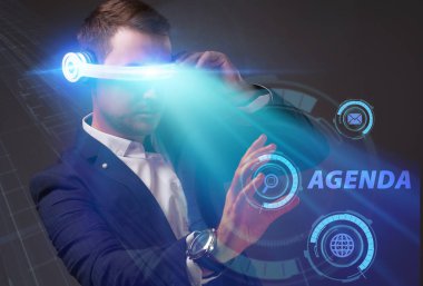 Ekonomi, teknoloji, Internet ve ağ kavramı. Genç busine