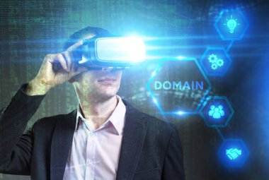 Ekonomi, teknoloji, Internet ve ağ kavramı. Genç busine