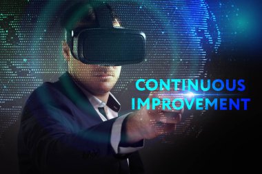 Ekonomi, teknoloji, Internet ve ağ kavramı. Genç busine