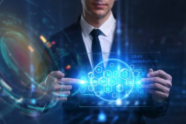 Ekonomi, teknoloji, Internet ve ağ kavramı. Genç busine