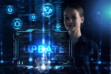 İş, Teknoloji, İnternet ve ağ konsepti. Genç işadamı geleceğin sanal ekranı üzerinde çalışıyor ve yazıyı görüyor.: 