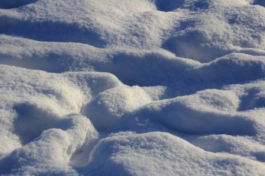 Kışın kar düzensiz yüzeyler