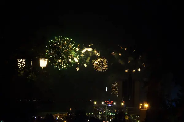 Festival de fogos de artifício ucraniano, cidade de Odessa — Fotografia de Stock