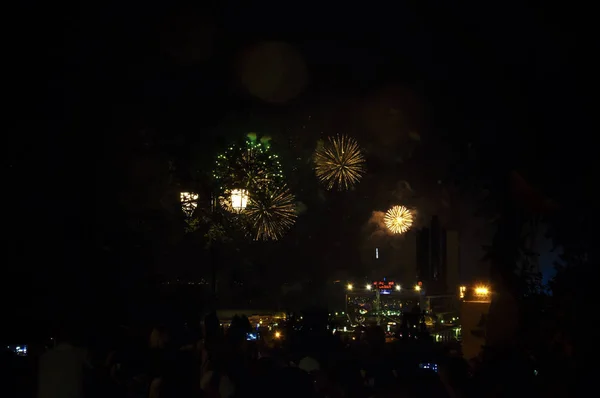 Festival de fogos de artifício ucraniano, cidade de Odessa — Fotografia de Stock