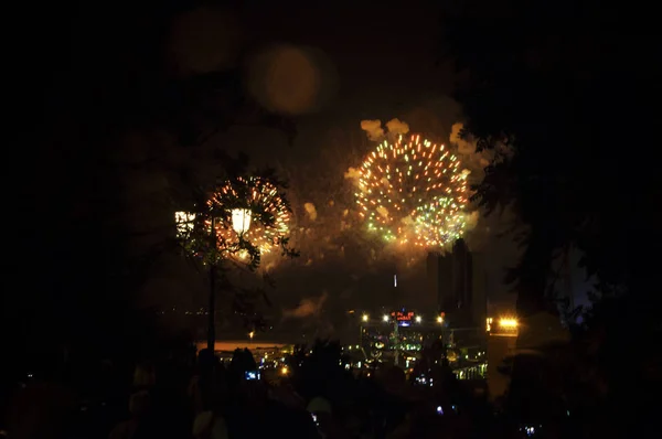 Festival de fogos de artifício ucraniano, cidade de Odessa — Fotografia de Stock