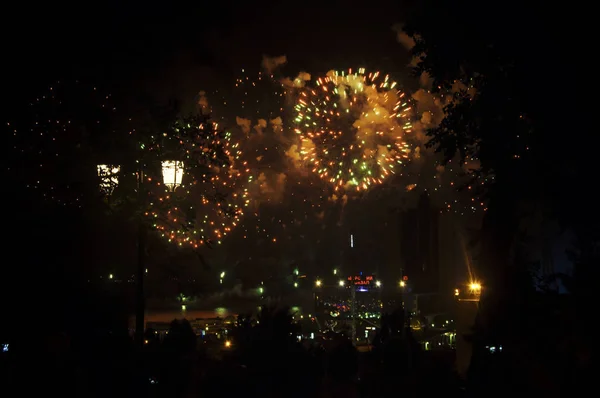 Festival de fogos de artifício ucraniano, cidade de Odessa — Fotografia de Stock