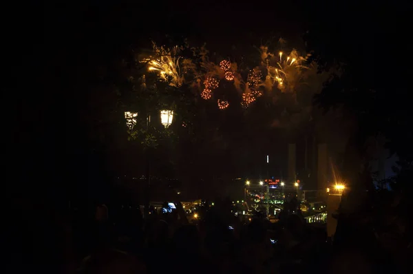 Oekraïense vuurwerk, Odessa festivalstad — Stockfoto