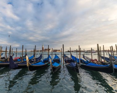 Venedik 'te Gondollar