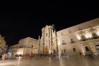 Syracuse, Sicilya, İtalya (25 Temmuz 2017) - Piazza Duomo