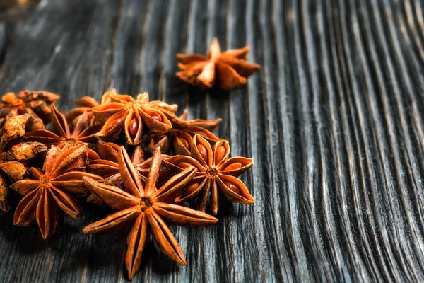 Especias y hierbas. Comida e ingredientes de cocina. Palitos de canela , —  Fotos de Stock