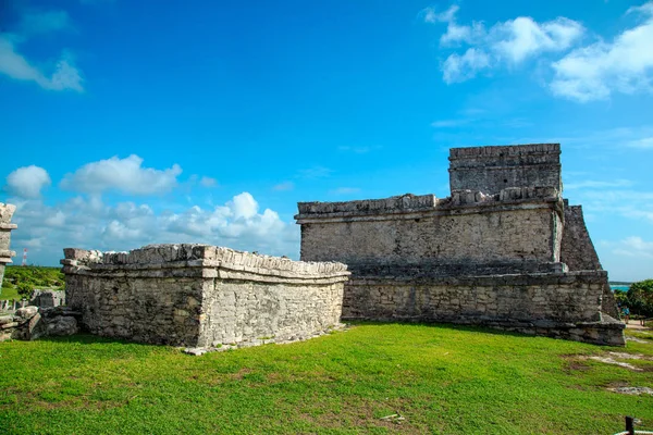 Deniz kenarında tulum Maya Harabeleri
