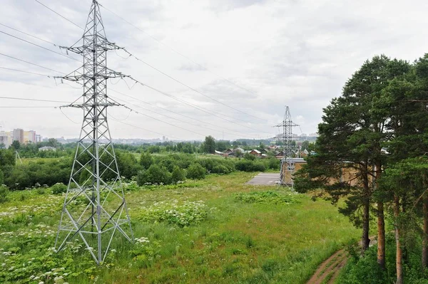 Yüksek voltajlı elektrik linepower hatları