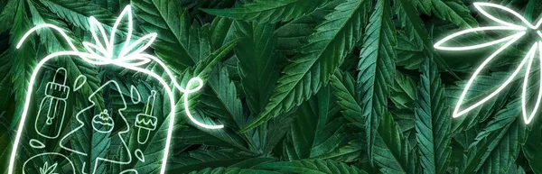 Diseño de fondo de Navidad fluorescente creativo de hojas de cáñamo, marihuana y un regalo signo de neón. Banner plano — Foto de Stock