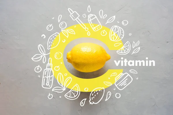 Lemon and letter C on a yellow background. Doodle style icons image Flat lay Concept of protecting immunity during viral infection — Stock Photo, Image