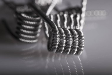 Çok Strand vaping bobinleri örnek bükülmüş.