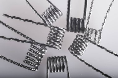 Çok Strand vaping bobinleri örnek bükülmüş.