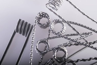 Çok Strand vaping bobinleri örnek bükülmüş.