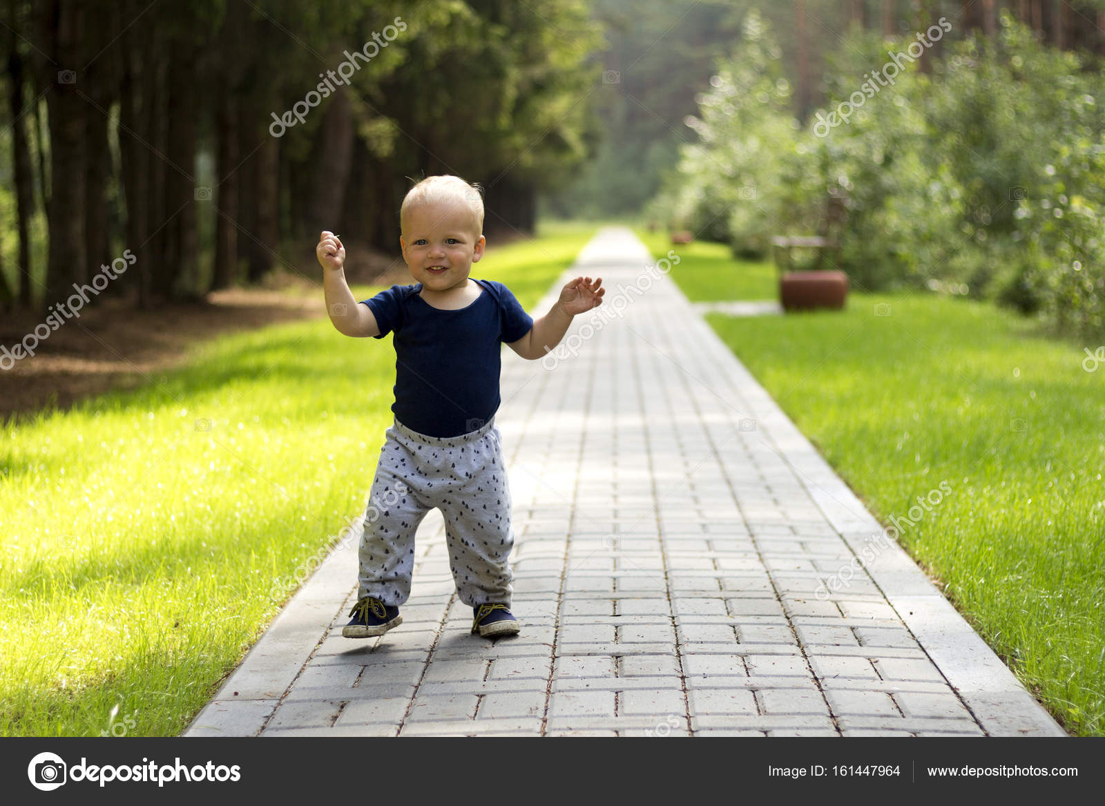 baby first steps to walking