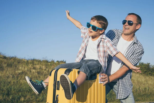 Father Son Standing Road Day Time Concept Tourism — Stock Photo, Image