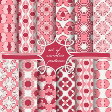 Arka planlar, tebrik kartları, duvar kağıtları, sarmalayıcılar için sorunsuz vektörel desenler kümesi. Soyut Dekoratif şekiller