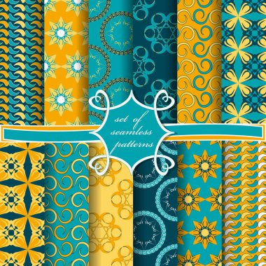 Soyut geometrik şekilleri, dekoratif çiçekleri ve dekorasyon için tasarım elemanlarını içeren pürüzsüz vektör kağıdı seti