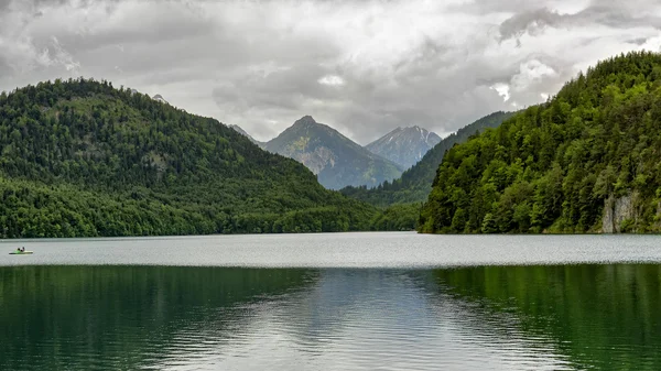 Lago Konigsee en los Alpes bávaros . — Foto de Stock