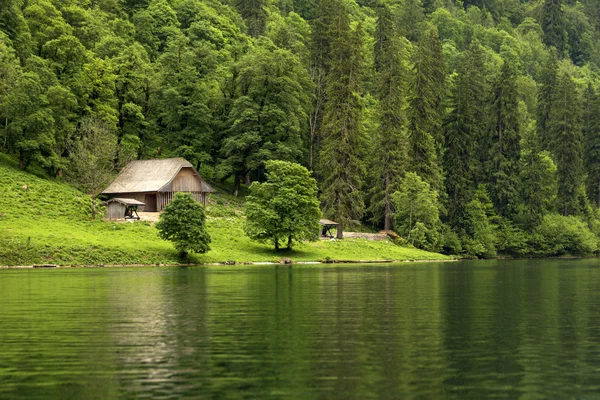 Jezero Konigsee v bavorských Alpách. Stock Fotografie