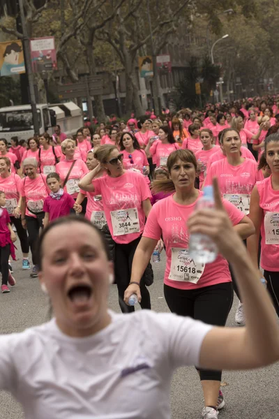 Breast Cancer Awareness Run in Barcelona. — Stock Photo, Image