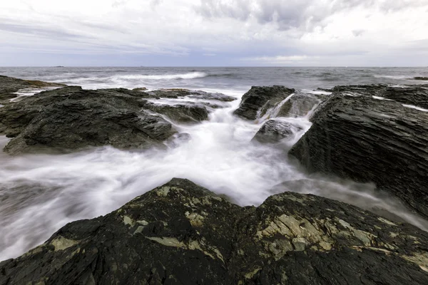 ロッキー海岸. — ストック写真