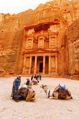 Kayıp şehir Petra'dan görünümlerini.