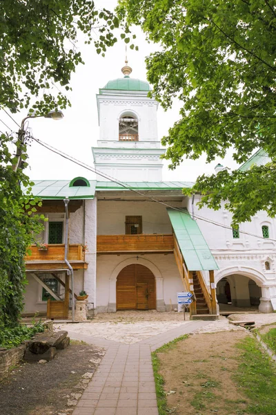 Spaso-Preobrasjenskij kloster Mirozhsky i Pskov — Stockfoto