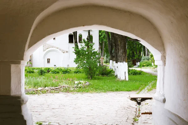 Spaso-Preobrazjenski klooster Mirozhsky in Pskov — Stockfoto