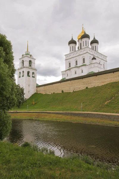 Cremlino nella città di Pskov . — Foto Stock