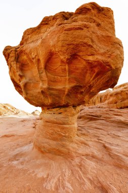 Timna Vadisi İsrail Çölü'nde görünümünü.