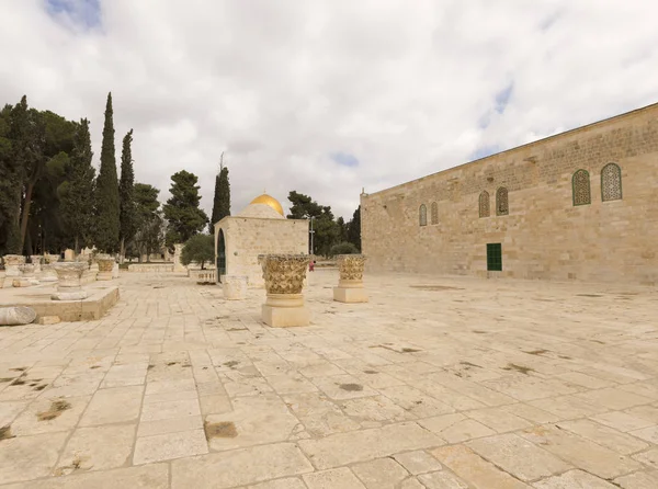 Vista da mesquita Al-Aqsa no Monte do Templo em Jerusalém . — Fotografia de Stock