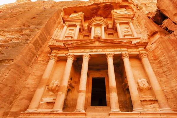 Uitzicht op de verloren stad Petra. — Stockfoto