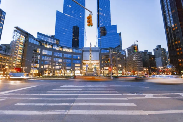 Time Warner Center visto da Columbus Circle . — Foto Stock